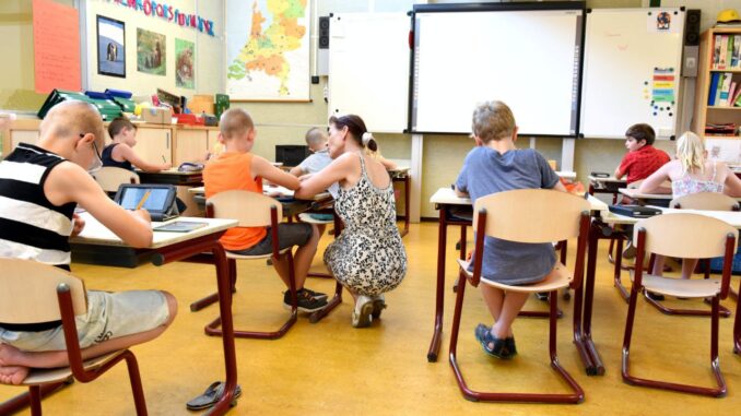 Alumnes en un aula